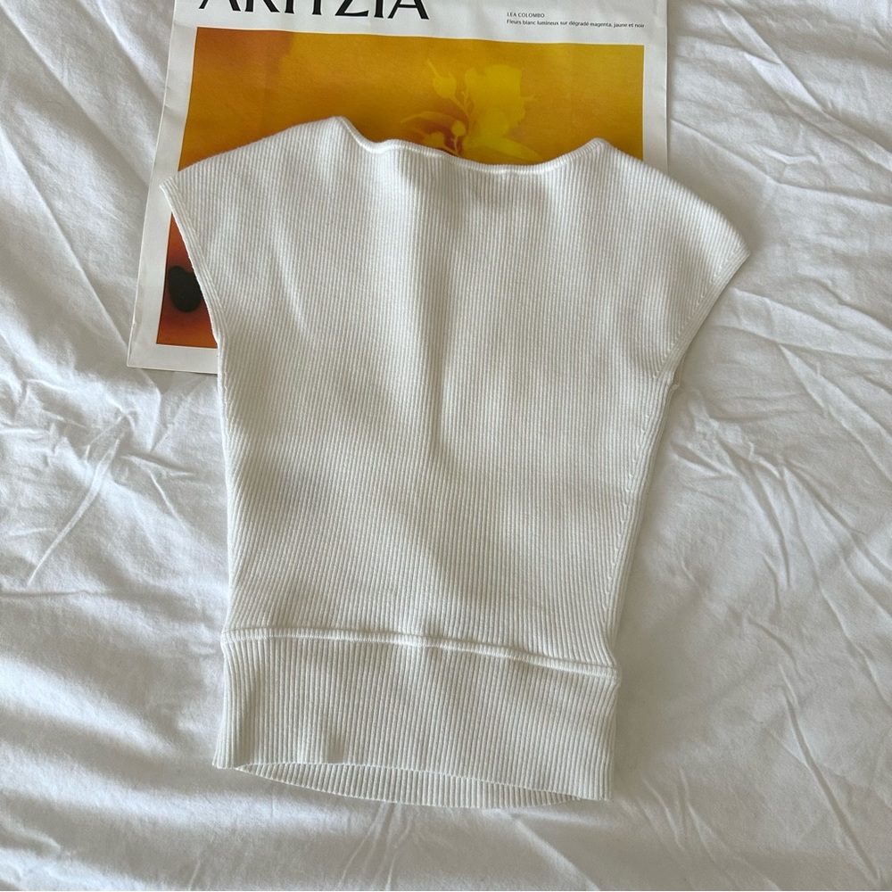 Aritzia Wilfred cut-out knit top - Picture 3 of 7